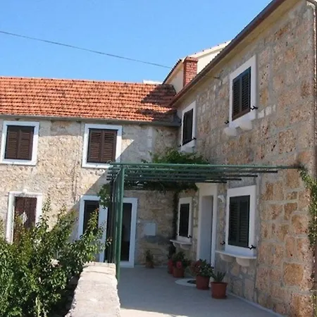 Apartament Mat *