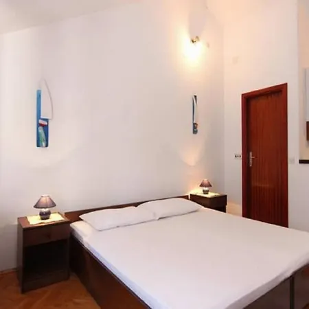 Apartment Mat Bol