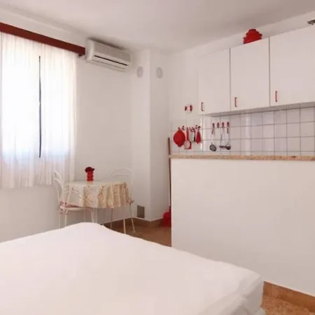 Apartment Mat Bol