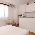 아파트 Mat 볼